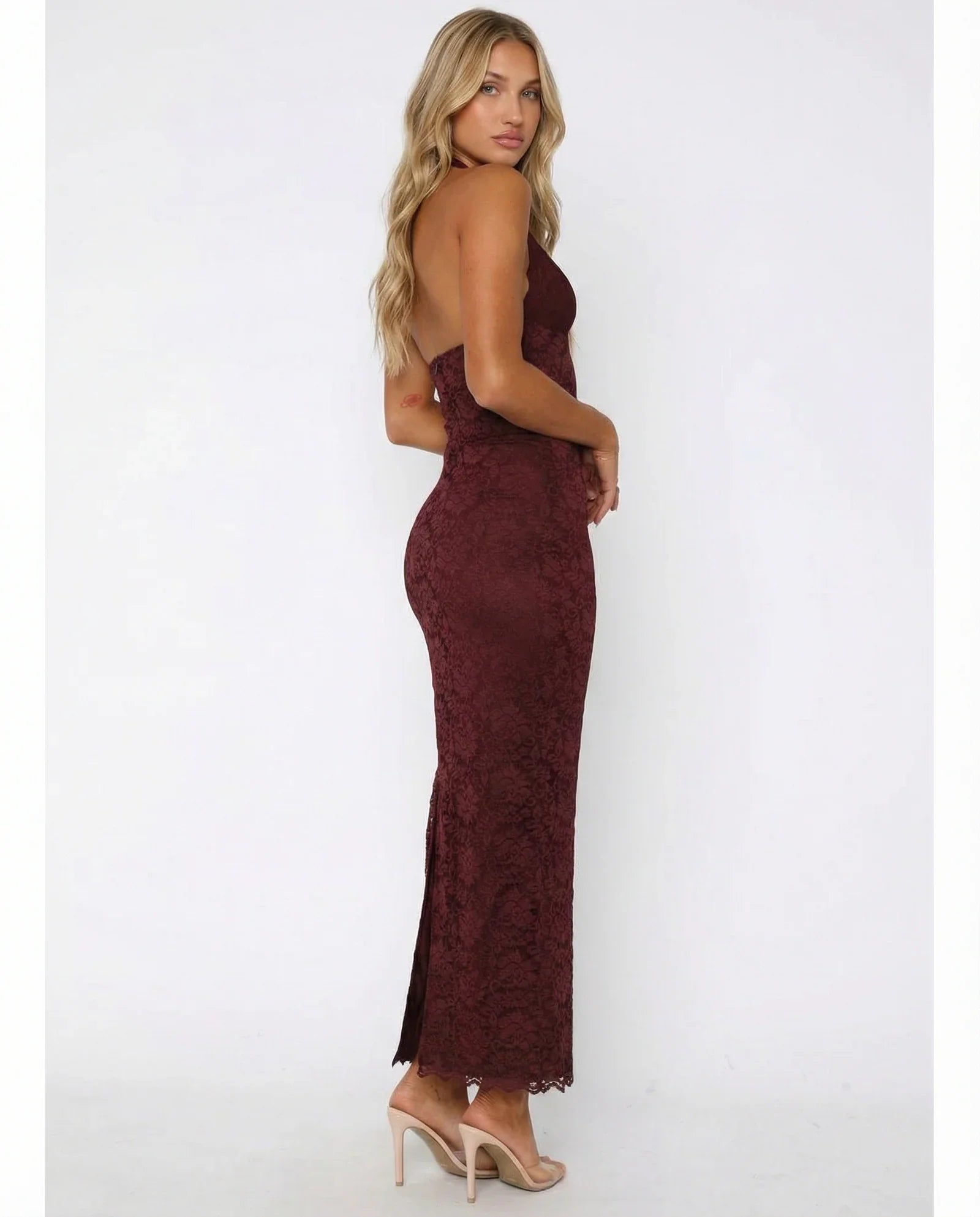 Amoura Lace Maxi Dress